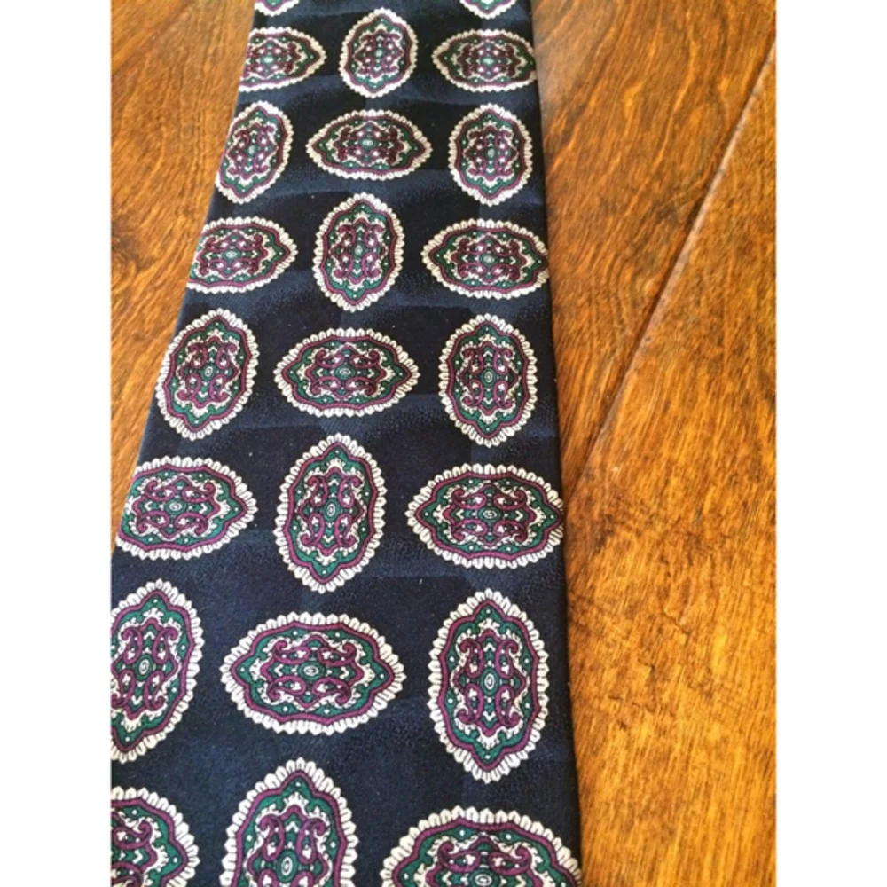 NEW Vintage Blue Navy Mens Business Casual Silk Necktie‎ UTY Uniforms Made USA